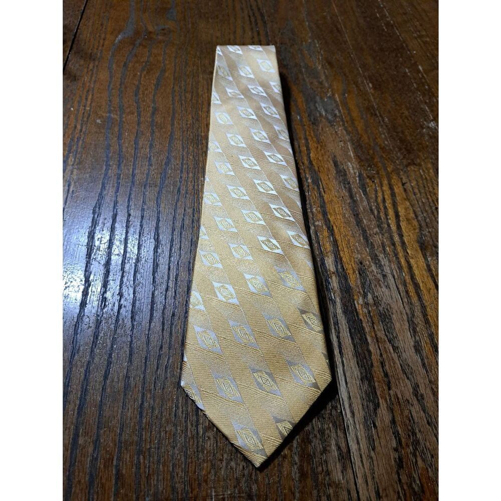 New Galo Cossinni Silk Handmade Mens Yellow and White Neck Tie NWT